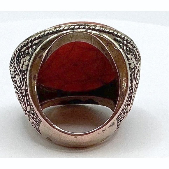 Vintage Style Red Cabochon Statement Ring Brass Band Size 8.5 Unisex - Picture 6 of 10